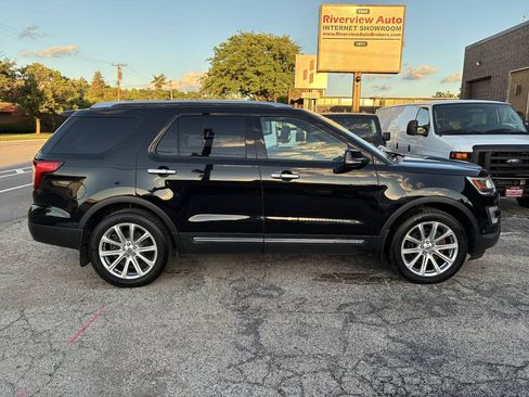 Used 2016 Ford Explorer Limited w/ Equipment Group 301A AWD/4WD image 3