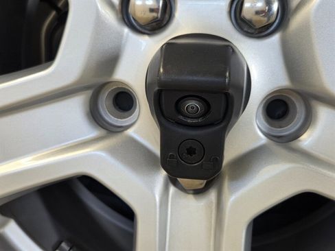 Used 2022 Jeep Wrangler Unlimited Sport AWD/4WD image 11