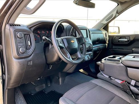 Used 2022 Chevrolet Silverado 1500 Custom image 8