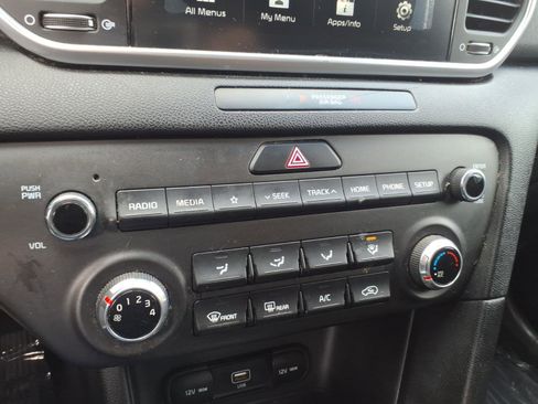 Used 2021 Kia Sportage LX FWD image 21