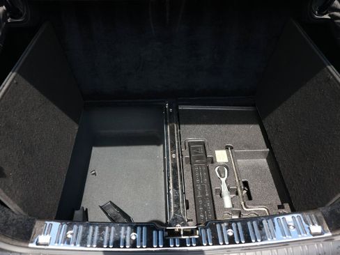 Used 2006 Rolls-Royce Phantom Sedan RWD image 27