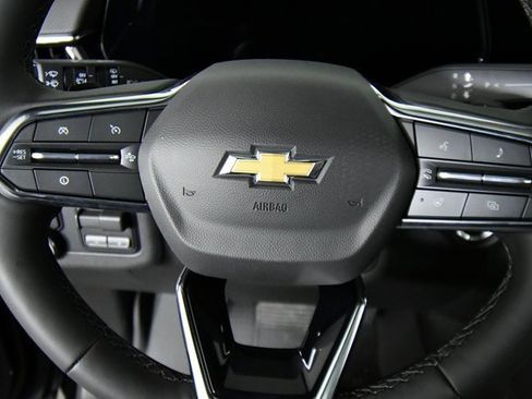 New 2025 Chevrolet Suburban High Country image 2