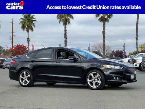Used 2013 Ford Fusion SE image 1