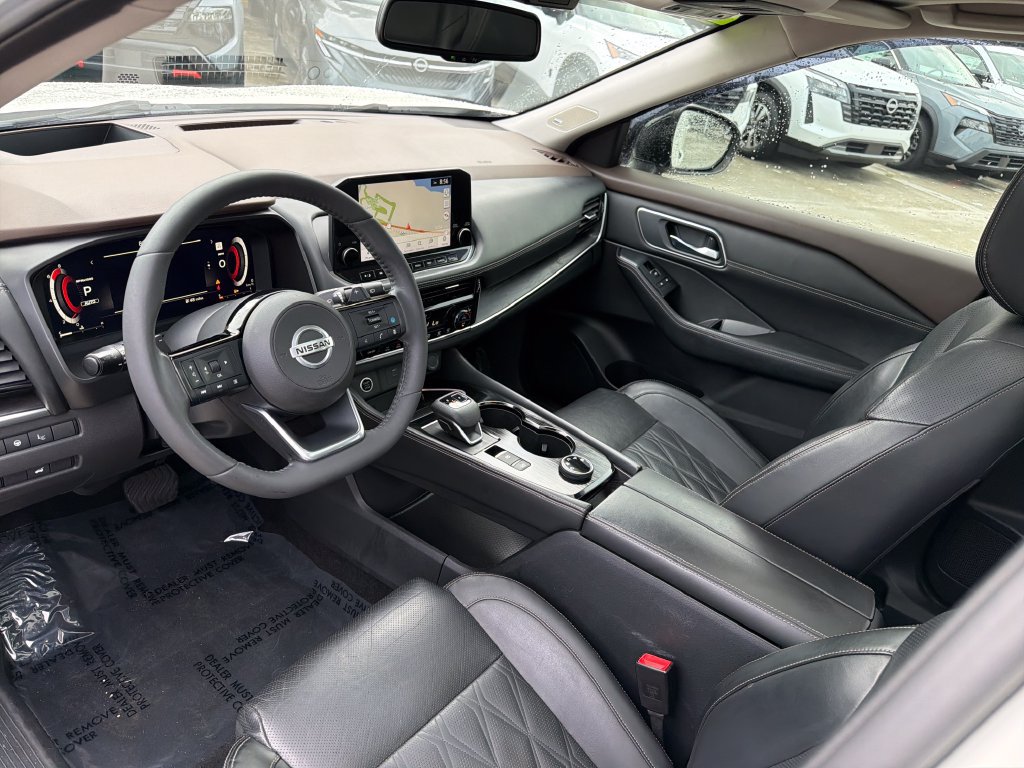 Used 2021 Nissan Rogue Platinum AWD/4WD image 14