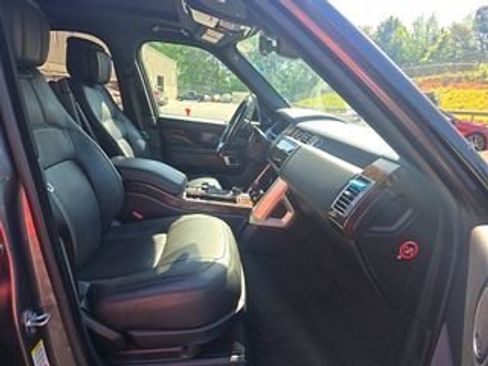 Used 2019 Land Rover Range Rover Supercharged AWD/4WD image 9
