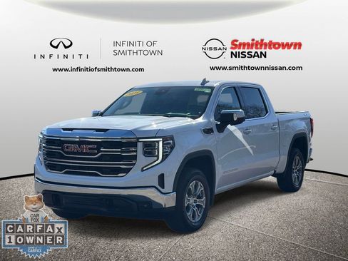 Used 2025 GMC Sierra 1500 SLT AWD/4WD image 3