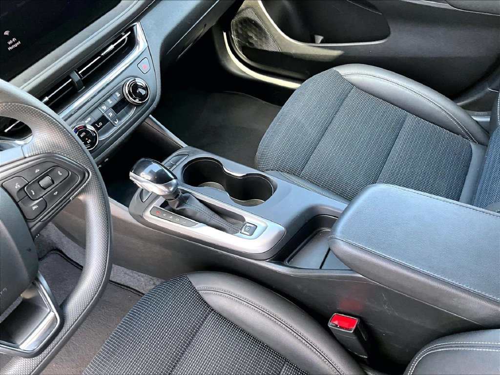 Used 2026 Buick Envista Preferred FWD image 17