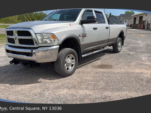 Used 2015 RAM 3500 Tradesman w/ Chrome Appearance Group AWD/4WD image 2