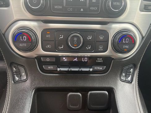Used 2017 GMC Yukon SLT AWD/4WD image 8