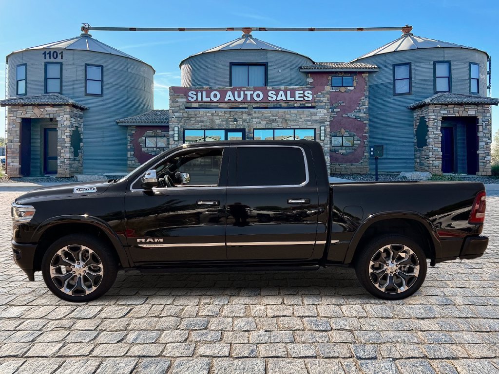 Used 2021 RAM 1500 Limited AWD/4WD image 2