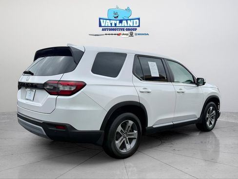 Certified 2025 Honda Pilot EX-L image 5