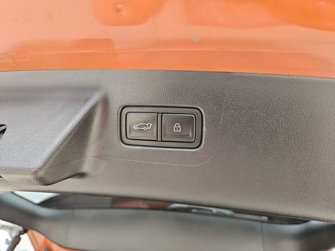 Used 2025 Hyundai Santa Fe Limited AWD/4WD image 38