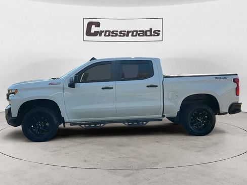 Used 2021 Chevrolet Silverado 1500 LT Trail Boss w/ LPO, Dark Essentials Package image 2