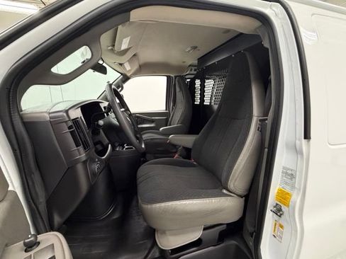 Certified 2025 Chevrolet Express 2500 w/ Driver Convenience Package RWD image 7