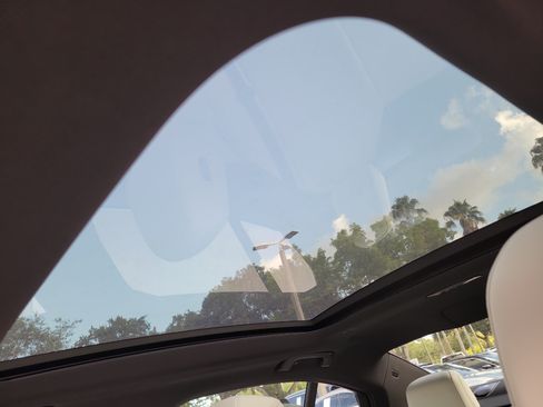 Certified 2026 BMW i5 M60 w/ Premium Package RWD image 21