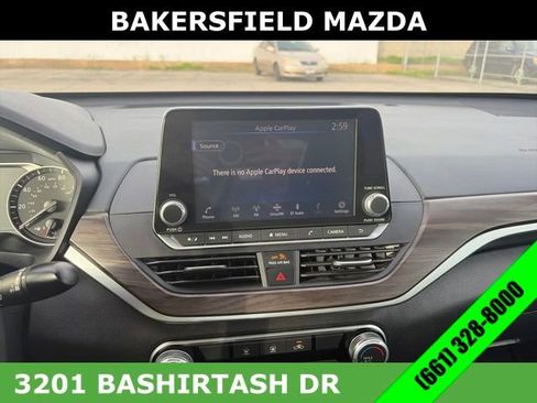 Used 2024 Nissan Altima 2.5 SV image 18