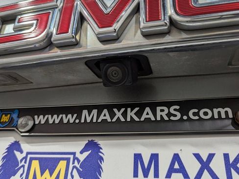 Used 2018 GMC Acadia SLE image 50