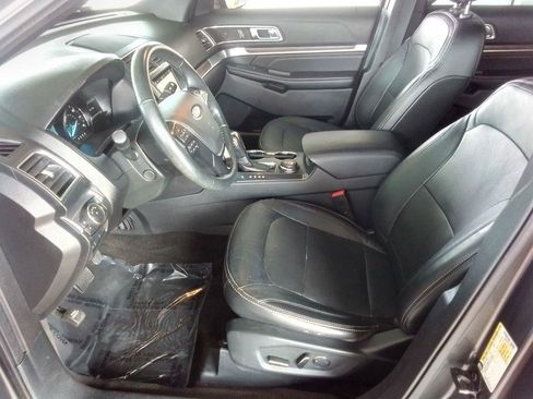 Used 2018 Ford Explorer Limited AWD/4WD image 14