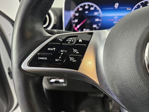 Used 2025 Mercedes-Benz C 300 Sedan image 25