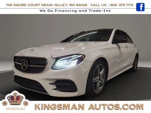 Used 2017 Mercedes-Benz E 300 4MATIC image 2
