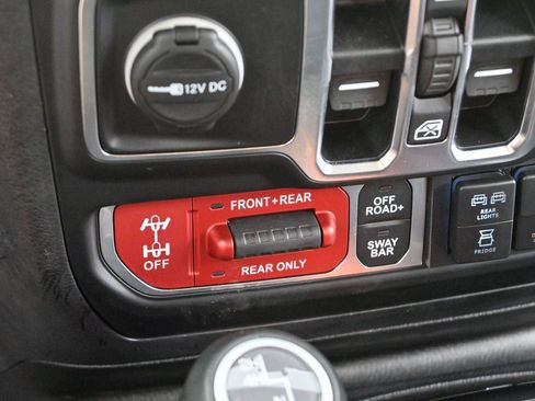 Used 2020 Jeep Gladiator Rubicon AWD/4WD image 26