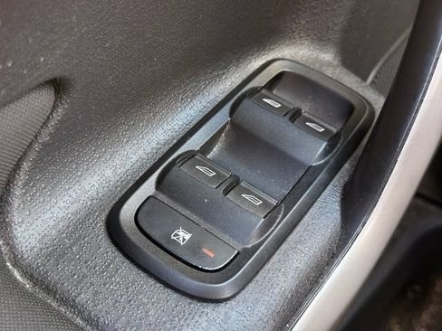 Used 2012 Ford Fiesta SE FWD image 16