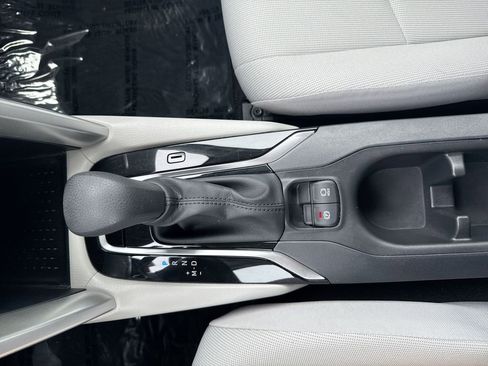 Used 2023 Toyota Corolla Cross L image 20