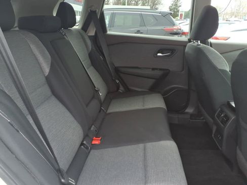 Used 2023 Nissan Rogue SV AWD/4WD image 22