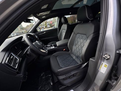 New 2026 Volkswagen Atlas Cross Sport SEL Premium R-Line image 22