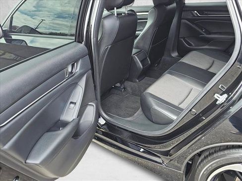 Used 2022 Honda Accord Sport image 11