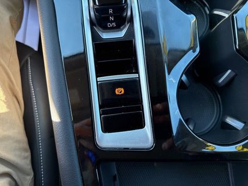 Used 2026 Volkswagen Atlas SE image 45