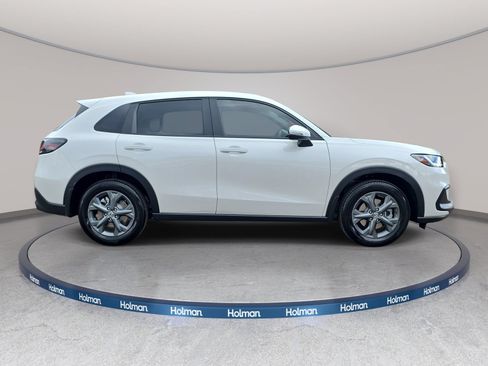 Used 2026 Honda HR-V LX image 5