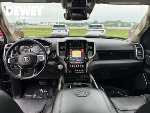 Used 2019 RAM 1500 Laramie AWD/4WD image 39