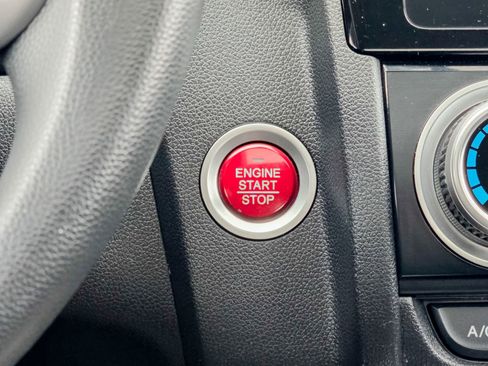 Used 2016 Honda Fit EX image 30