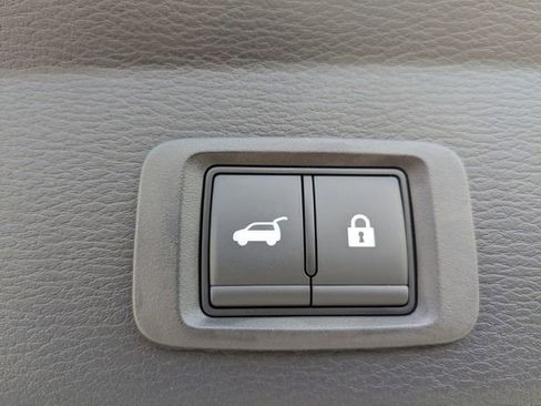 New 2025 Mitsubishi Outlander SEL image 14