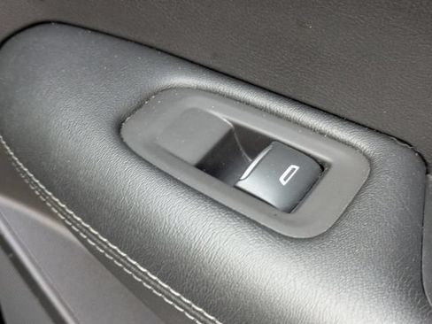 Used 2020 Cadillac XT5 Premium Luxury FWD image 35