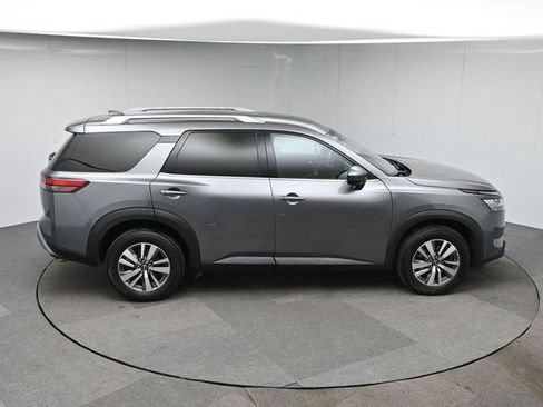 Used 2022 Nissan Pathfinder SL image 50