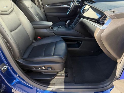 Certified 2023 Cadillac XT6 Premium Luxury image 30