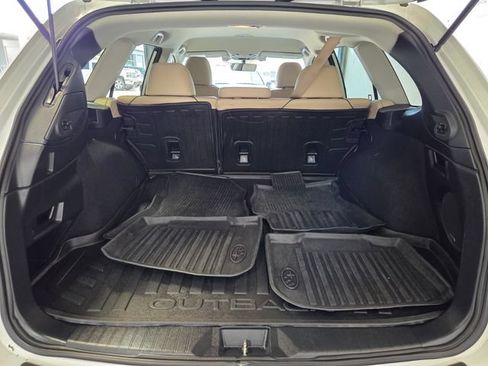 Used 2019 Subaru Outback 2.5i Limited AWD/4WD image 19
