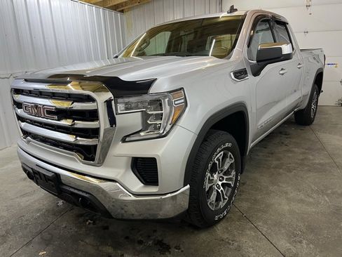 Used 2019 GMC Sierra 1500 SLE image 3