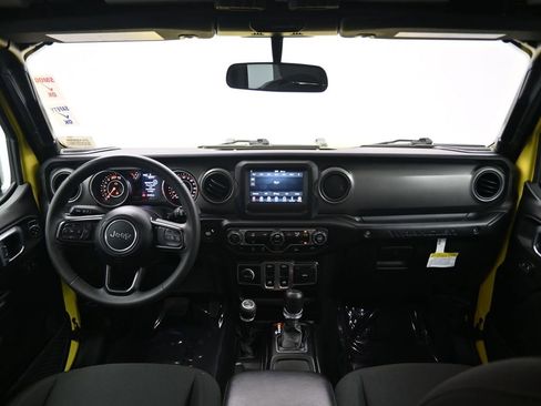 Used 2023 Jeep Wrangler Sport S image 14