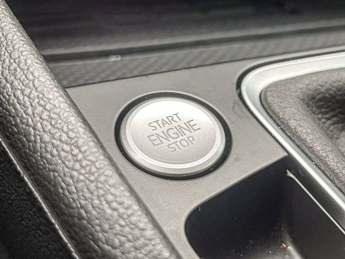 Used 2025 Volkswagen Jetta GLI Autobahn image 19