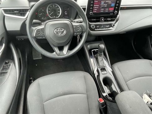 Used 2021 Toyota Corolla LE image 13