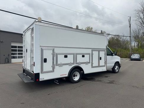 New 2026 Ford E-350 and Econoline 350 Super Duty w/ Power Equipment Group RWD image 20