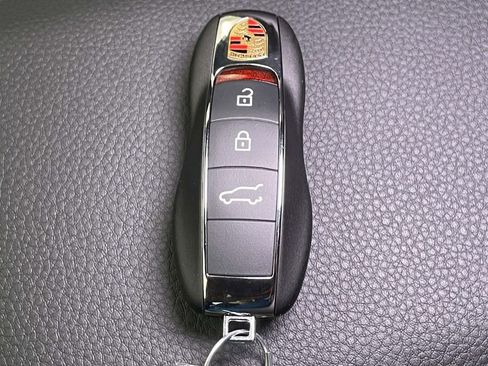 New 2026 Porsche Macan S image 44