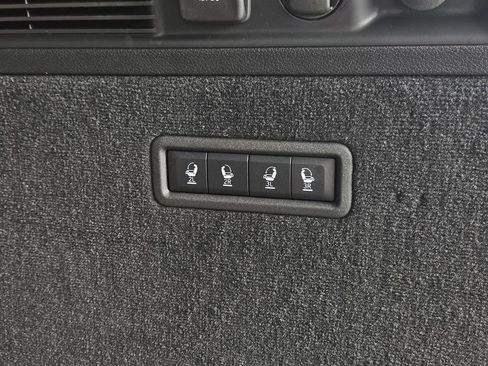 New 2026 Jeep Grand Wagoneer Summit image 10