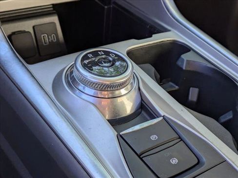 Used 2024 Ford Explorer Platinum w/ Technology Package image 16