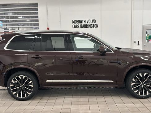 New 2026 Volvo XC90 T8 Ultra w/ Protection Package AWD/4WD image 4