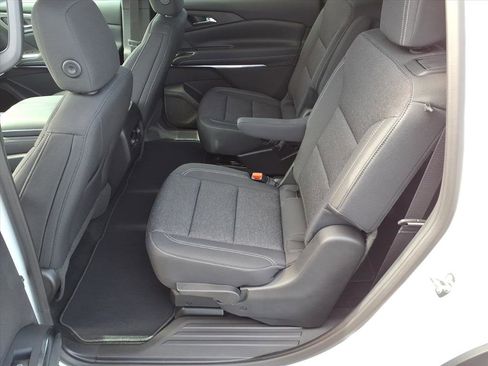 New 2026 Chevrolet Traverse LT w/ Driver Confidence Package image 9