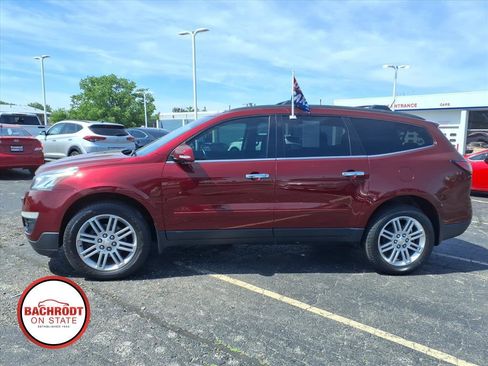 Used 2015 Chevrolet Traverse LT w/ Style and Technology Package FWD image 4